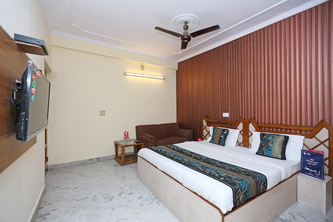 Oyo Flagship 9554 Hotel Grand Plaza Faridabad Zewnętrze zdjęcie